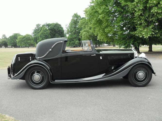 Rolls Royce 2530 saloon