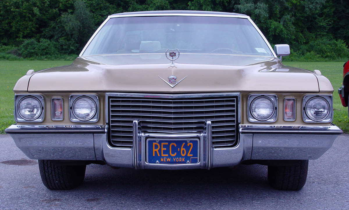 Cadillac Sedan de Ville