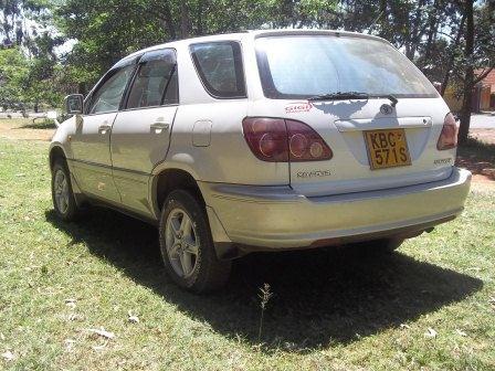 Toyota Harrier 30