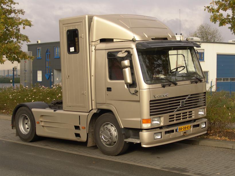 Volvo FL10