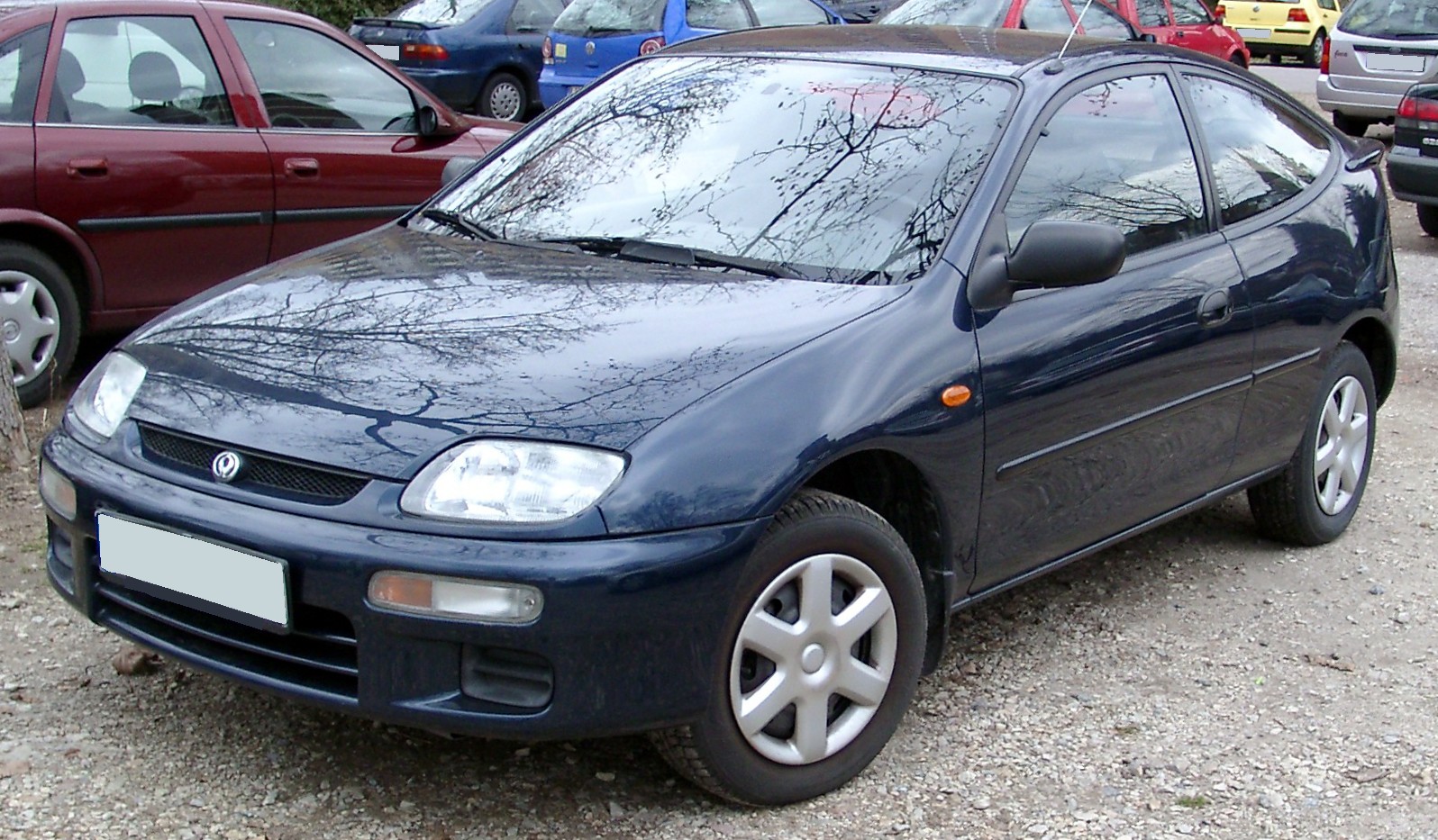 Mazda 323C