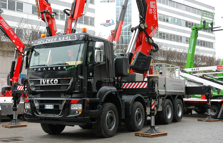 Iveco 450 Trakker