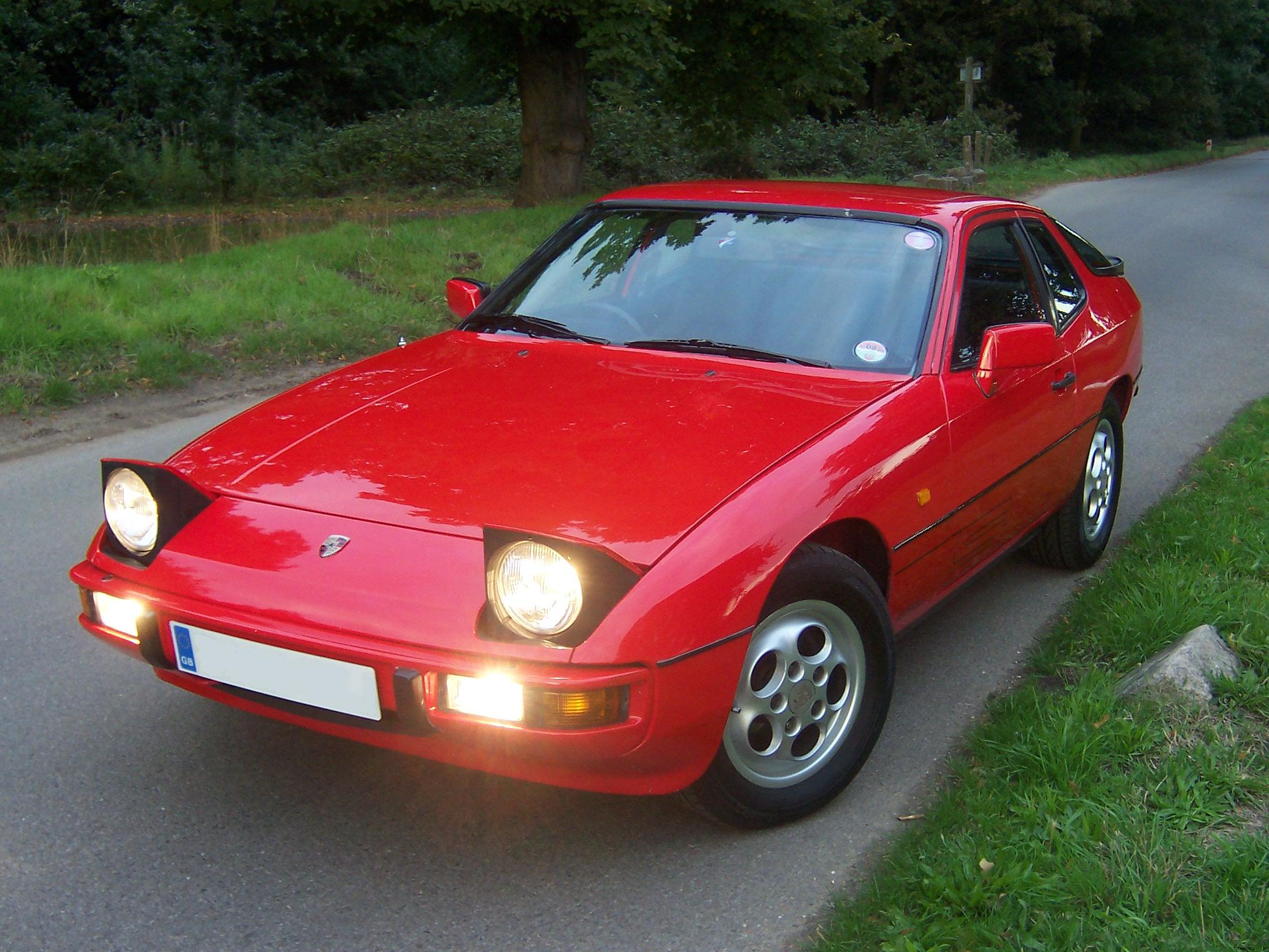 Porsche 924 S