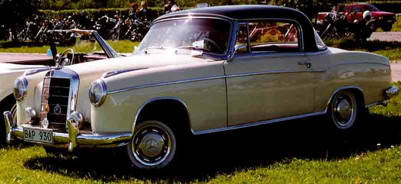 Mercedes-Benz 220S coupe