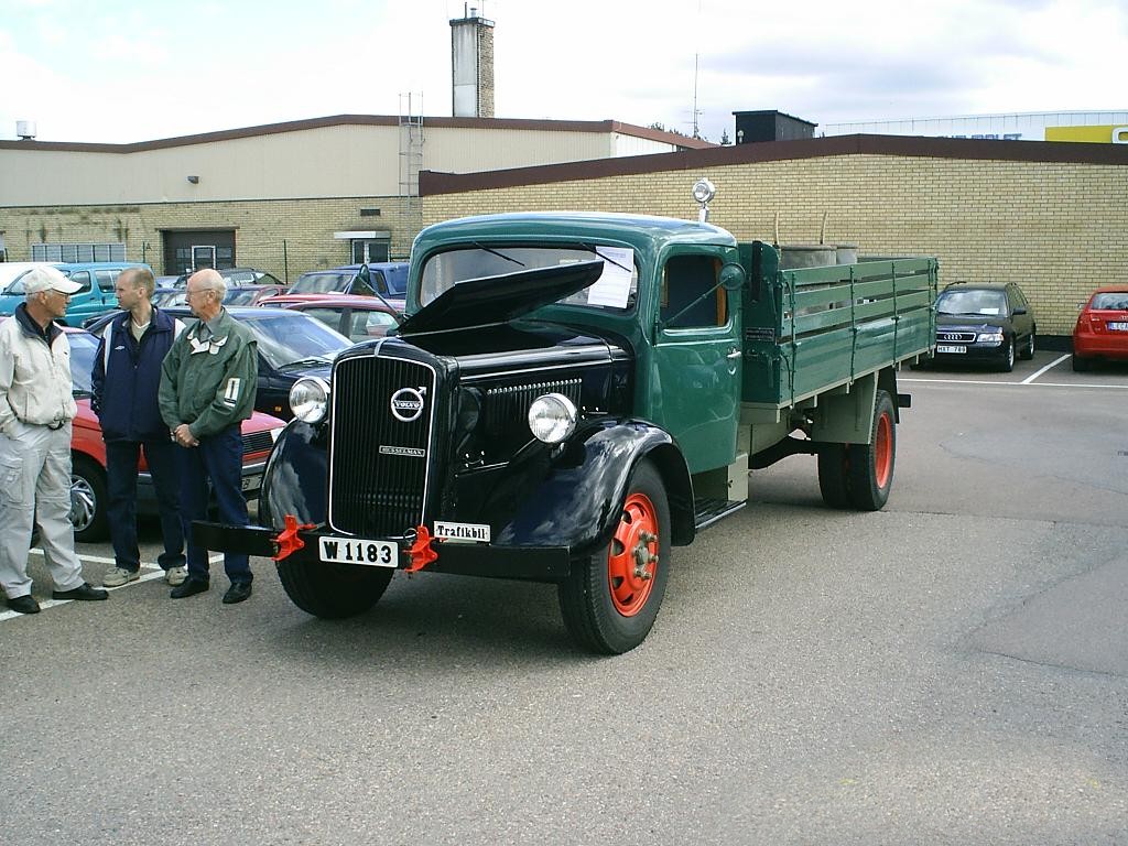 Volvo LV82