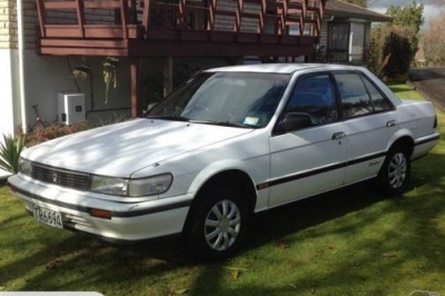 Nissan Bluebird Se Saloon