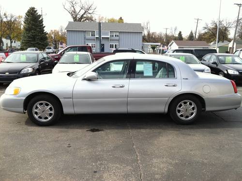 Lincoln Towncar Signature Series