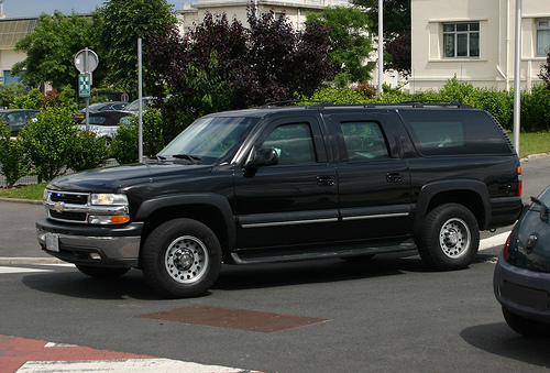 Chevrolet 3106 Apache Suburban