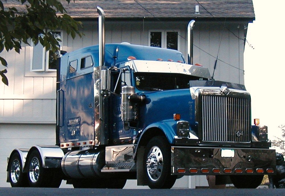 International 9300 Eagle