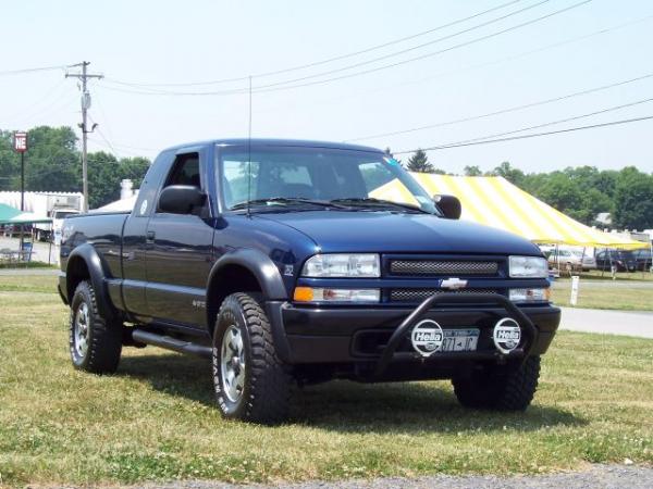 Chevrolet S10 LS 43 ZR-2 Cab Chevrolet S10 LS 43 ZR-2 Cab