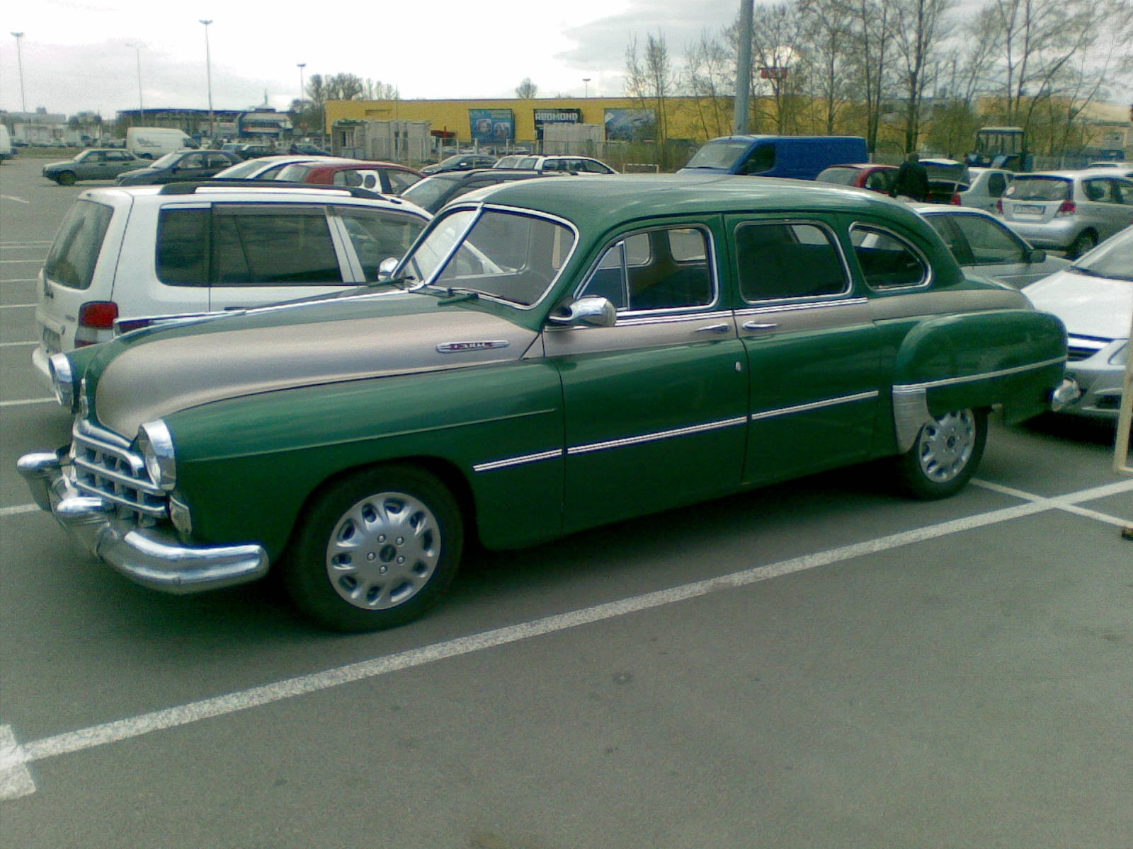 GAZ 12 ZiM