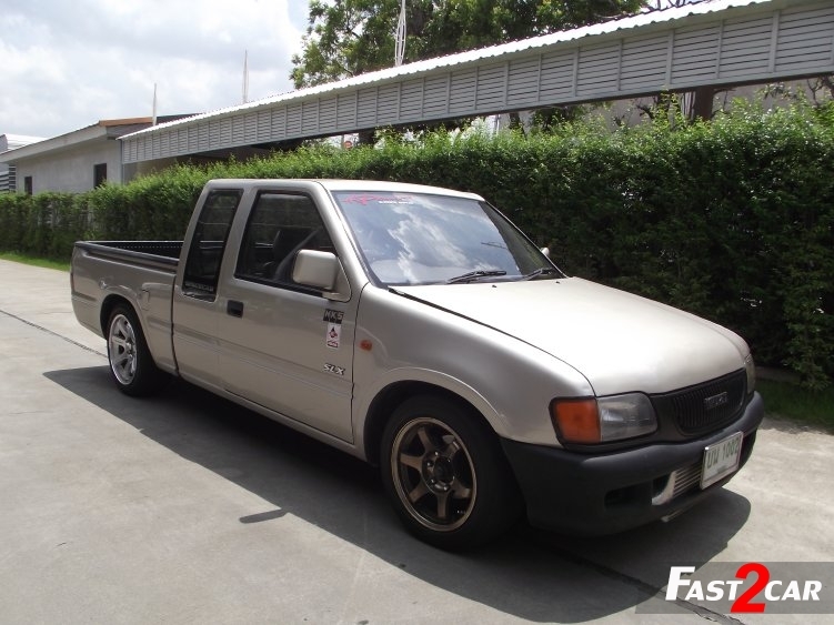 Isuzu TFR Spacecab