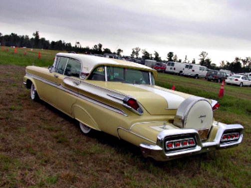 Monarch Turnpike Cruiser