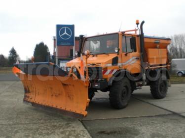 Mercedes-Benz Unimog 1200