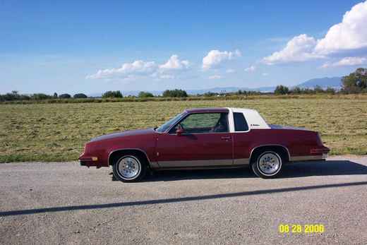 Oldsmobile Brougham