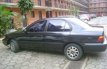 Toyota Corolla LE 18