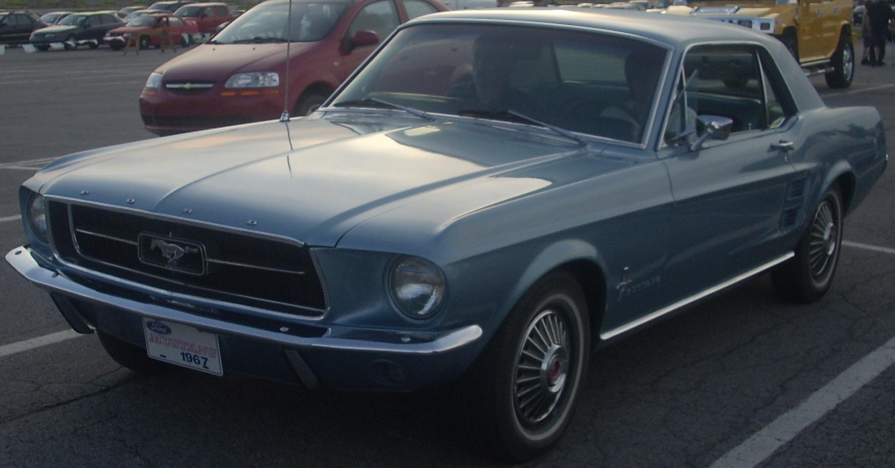 Ford Mustang Coupe