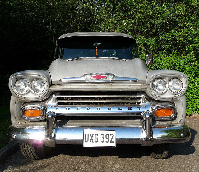 Chevrolet Apache 32 pickup