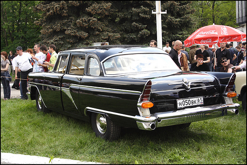 GAZ 13