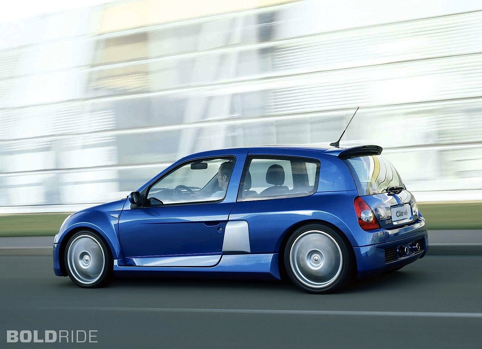 Renault Clio V6