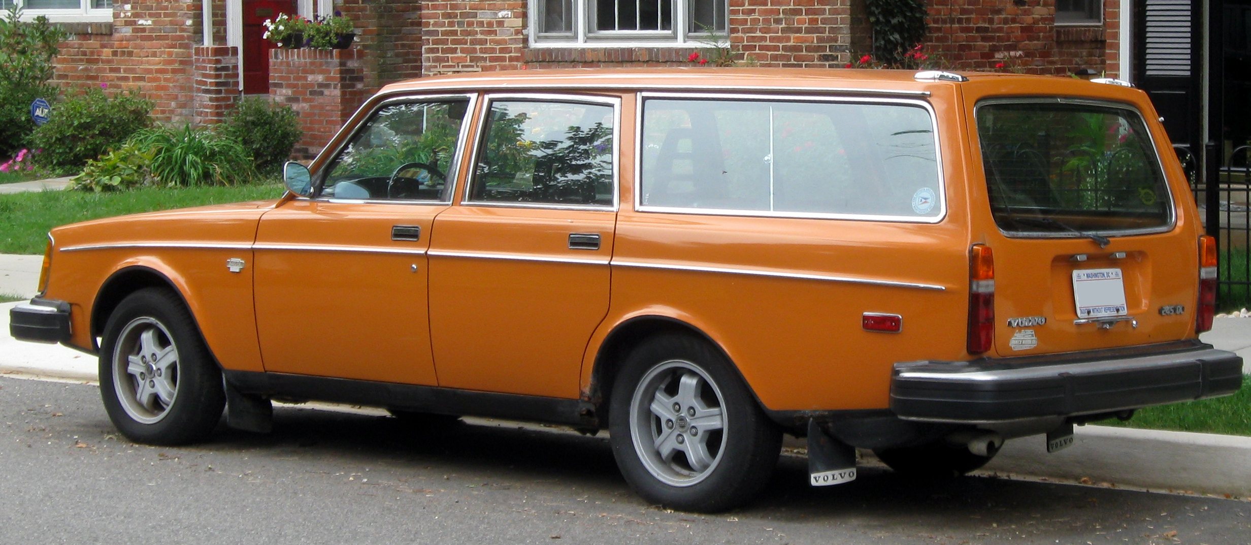 Volvo 245 DL