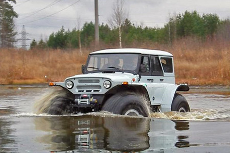 UAZ Trekol