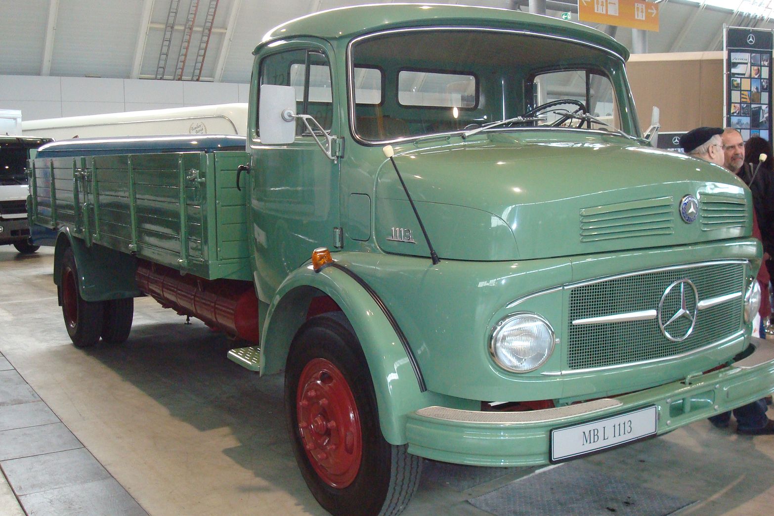 Mercedes-Benz L 1113