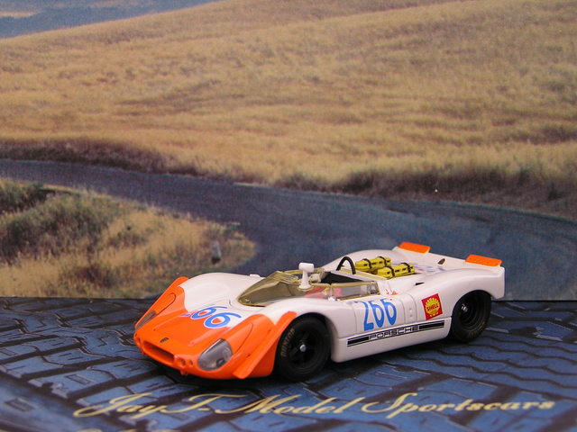 Porsche 9082