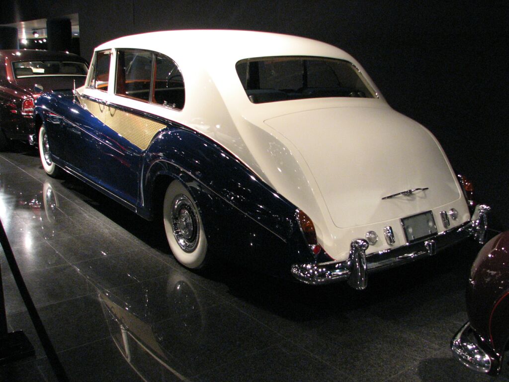 Rolls Royce Phantom V Sedan de Ville