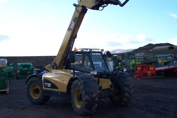 Caterpillar TH220B