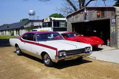 Oldsmobile Jetstar 88 4dr