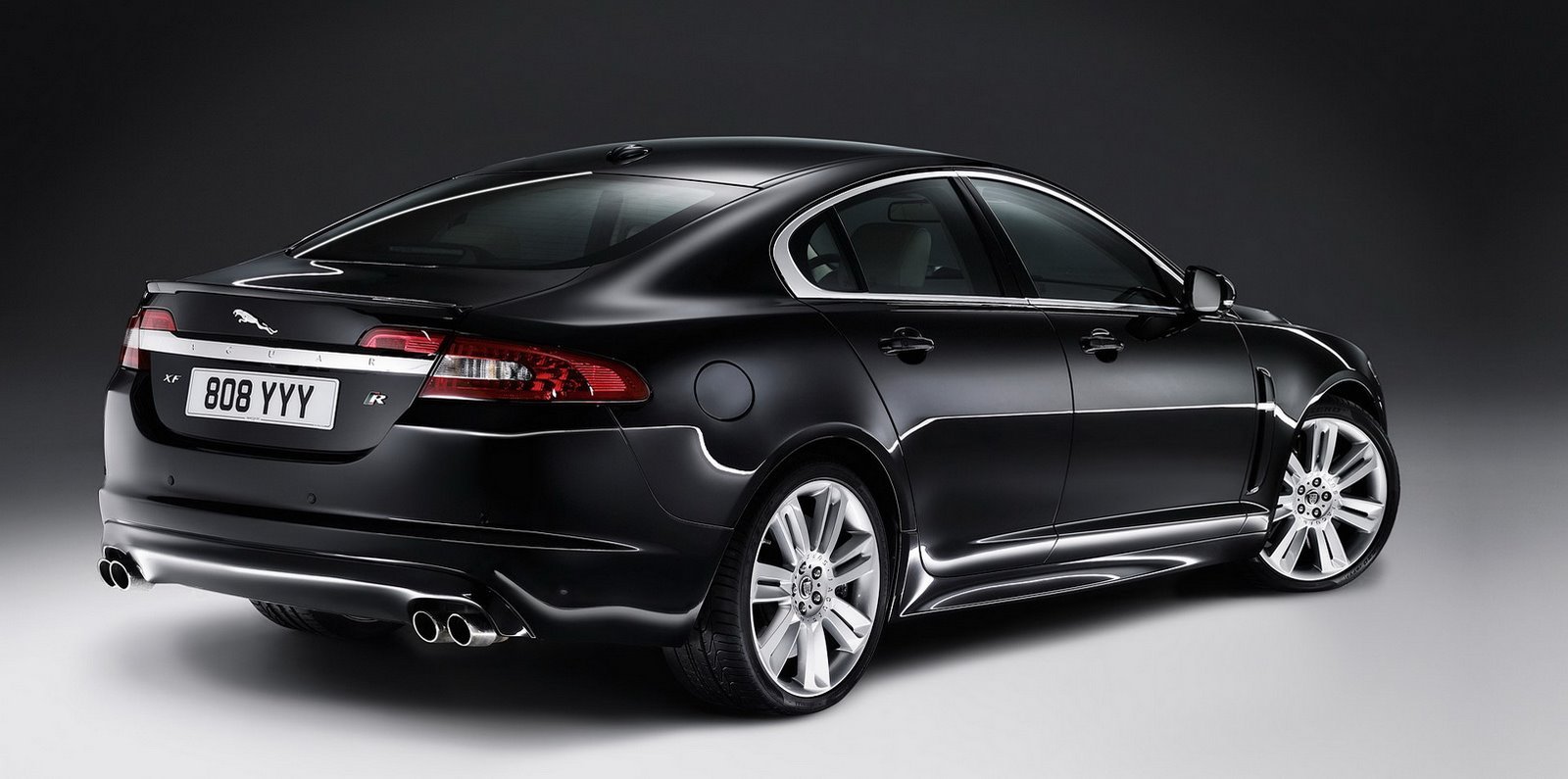 Jaguar XF-R