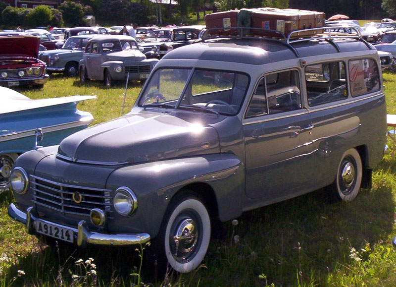 Volvo PV445 wagon