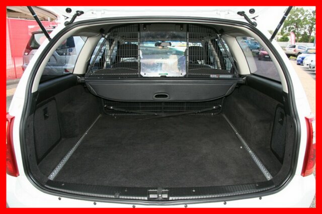 Holden Commodore Executive 36