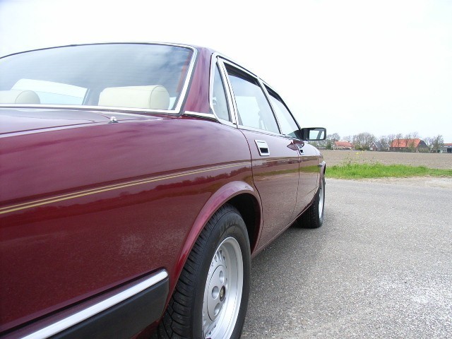 Jaguar Sovereign 32