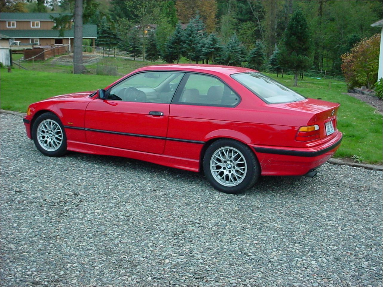 BMW 323is