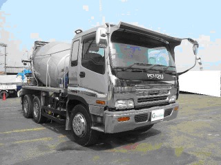 Isuzu CYJ 330 Giga