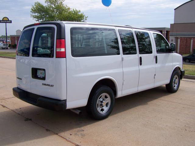 Chevrolet Express 2500