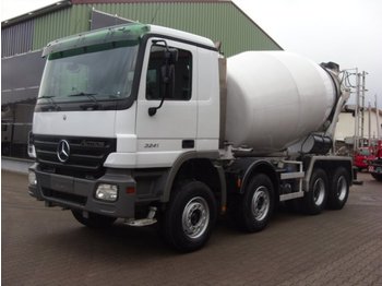 Mercedes-Benz 3241 Actros