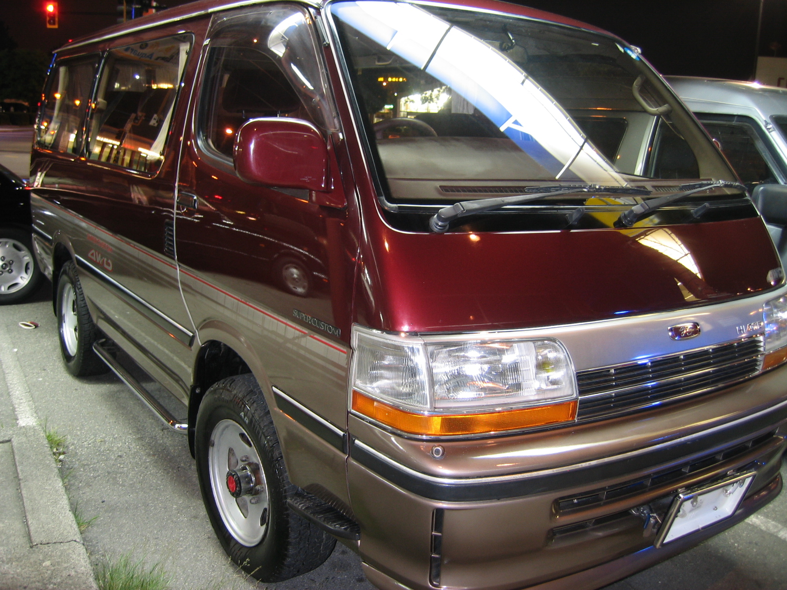 Toyota Hiace Super Custom