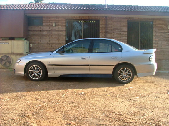 Holden Commodore Executive V6 VX