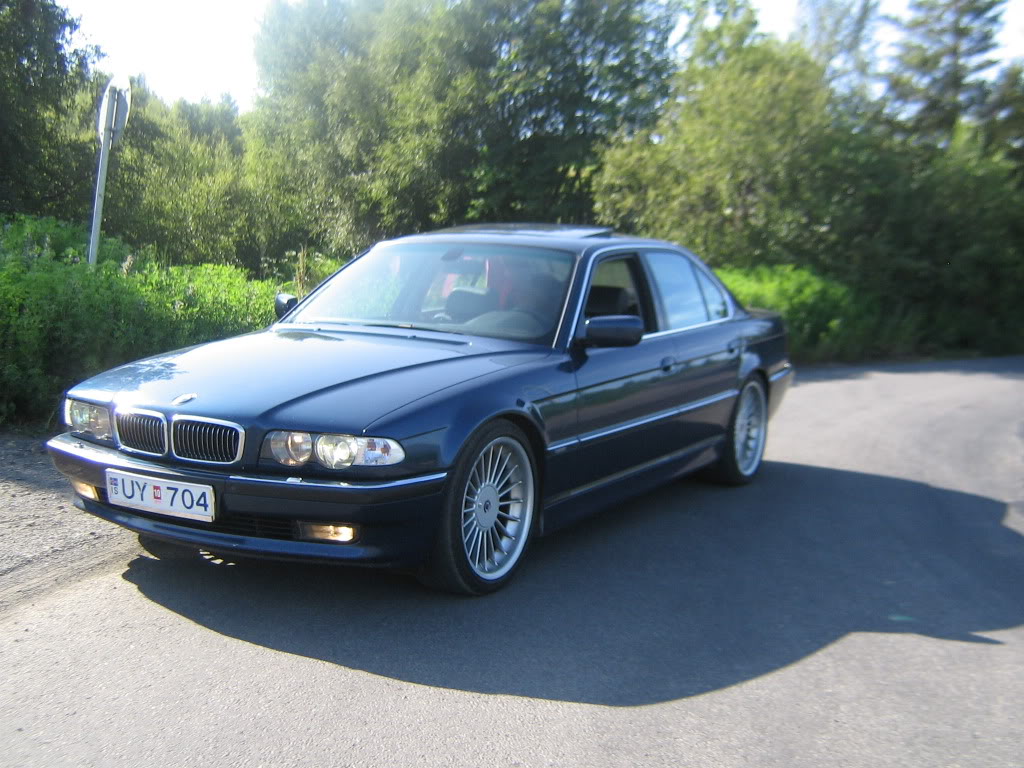 BMW 750iA