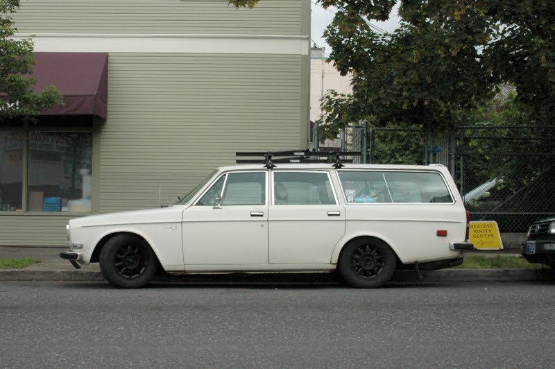 Volvo 145E