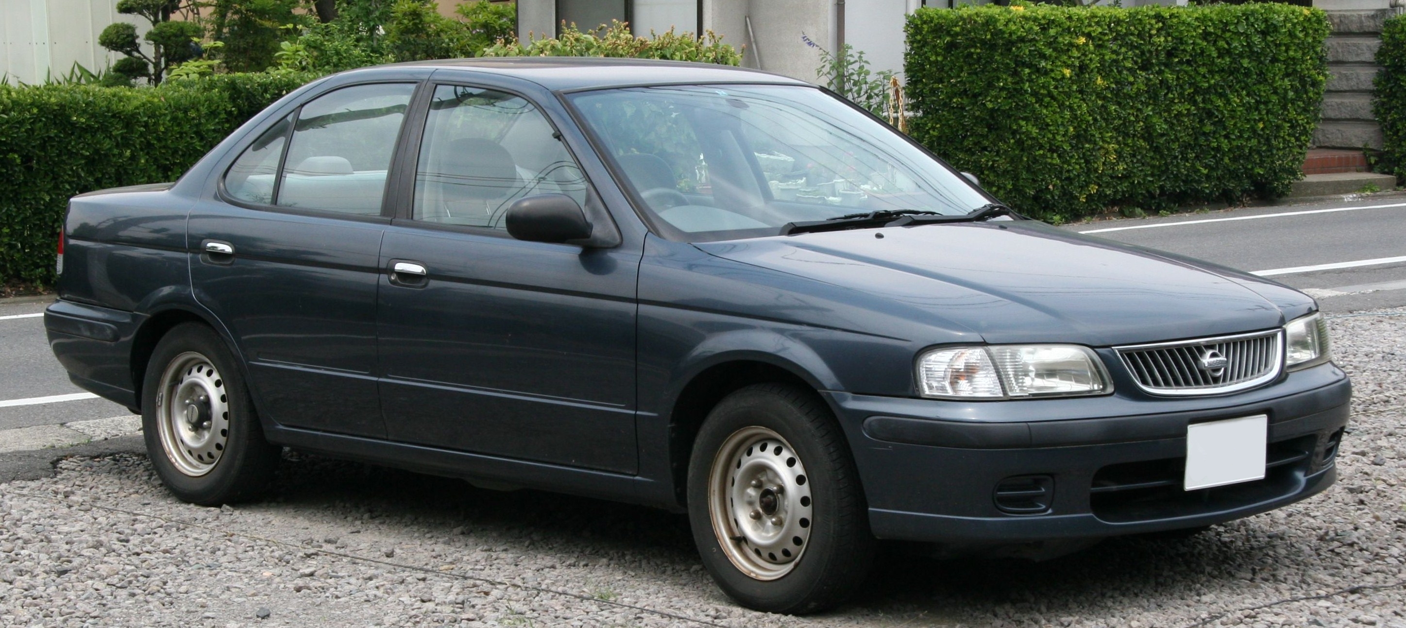 Nissan Sunny FE