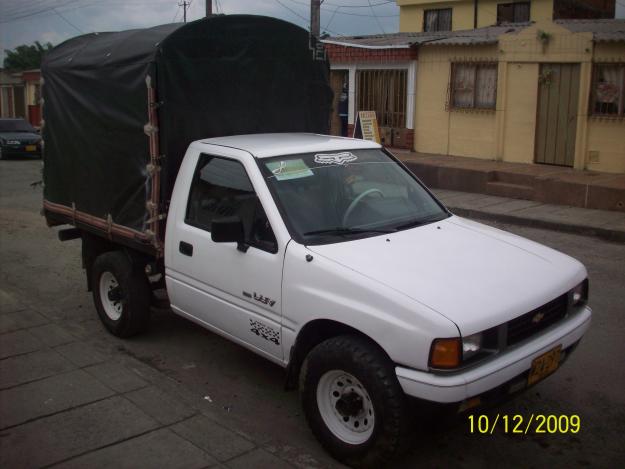 Chevrolet Luv 2300