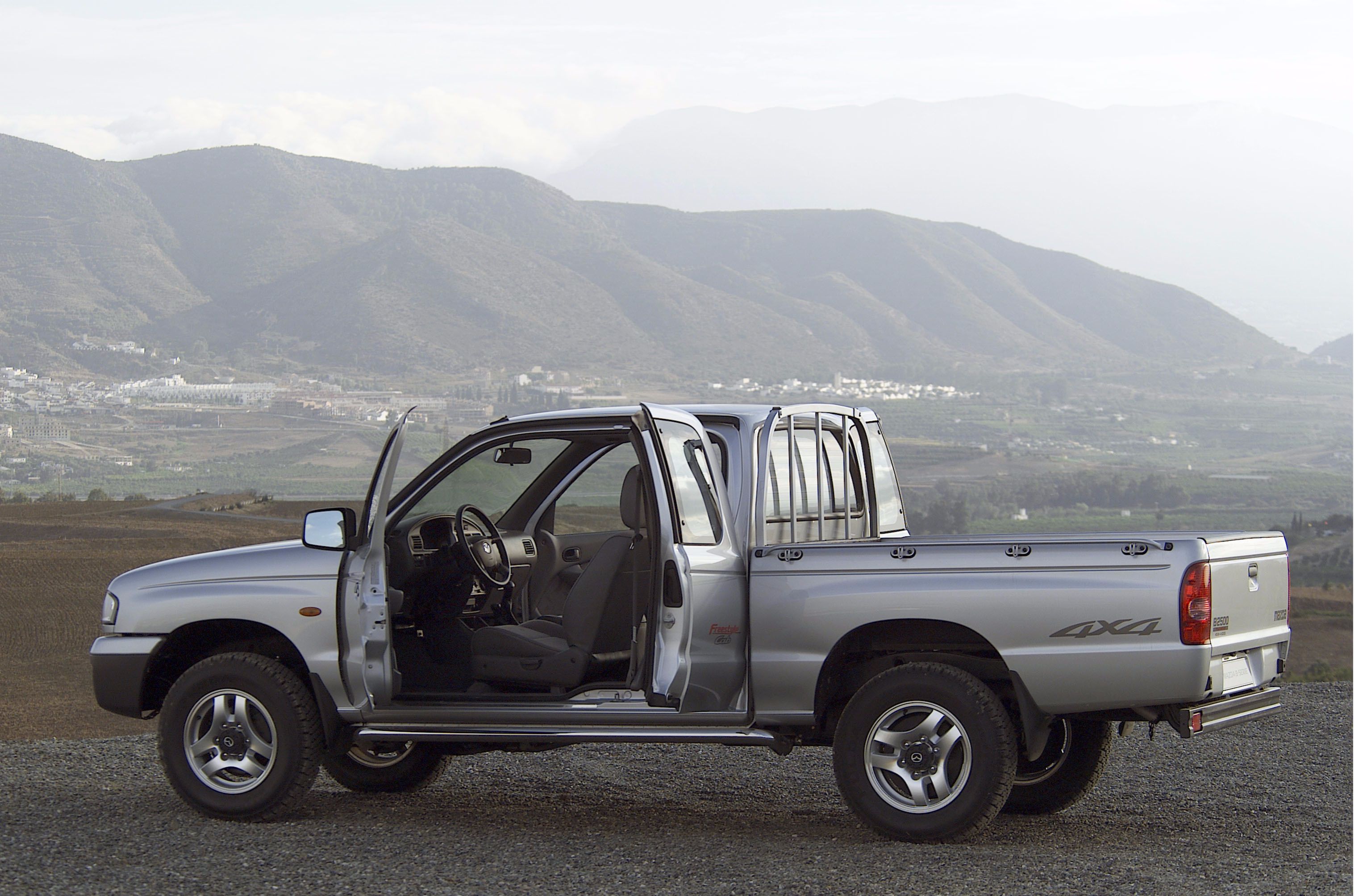 Mazda B 2500 Crew Cab 4x4:picture # 4 , reviews, news, specs, buy car