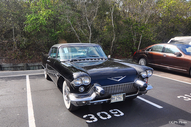 Cadillac Series 70 Fleetwood Eldorado Brougham