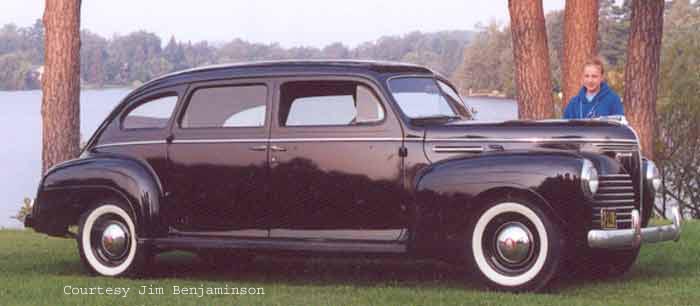 Plymouth De Luxe 7-pass sedan