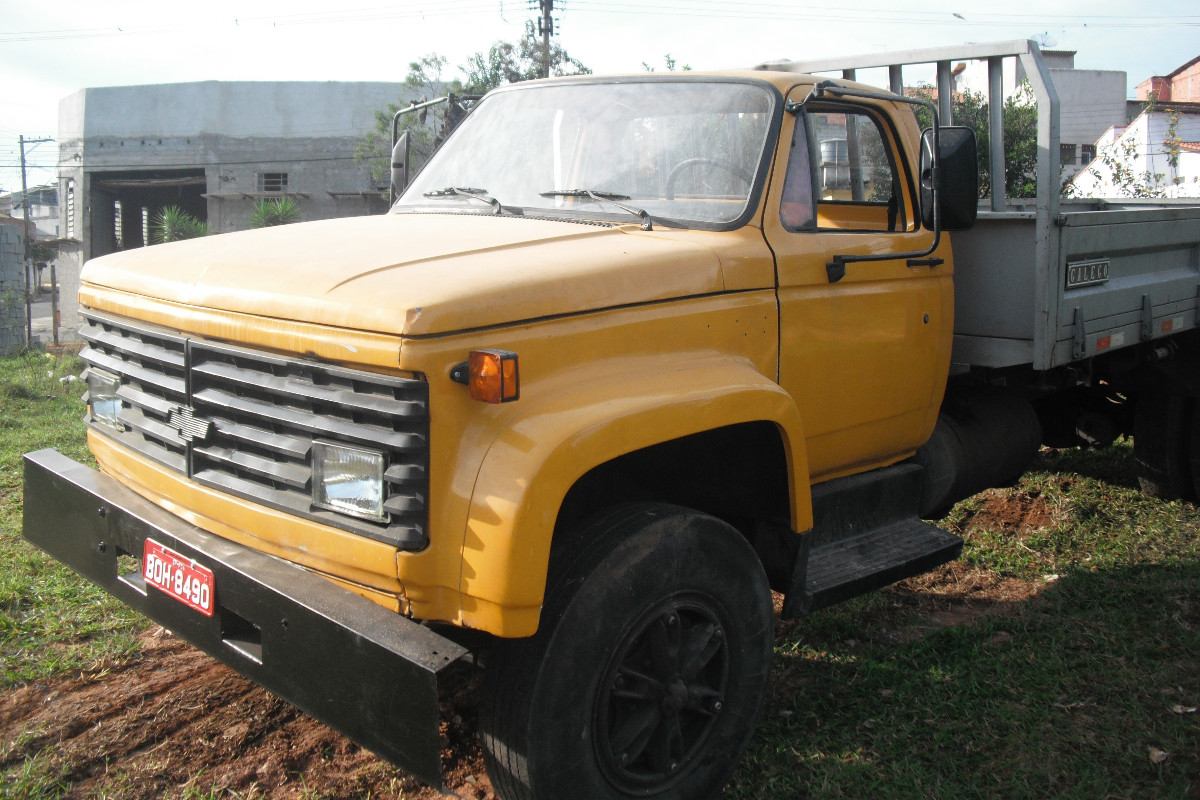 Chevrolet D-14000