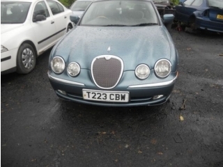 Jaguar S-Type 30 V6